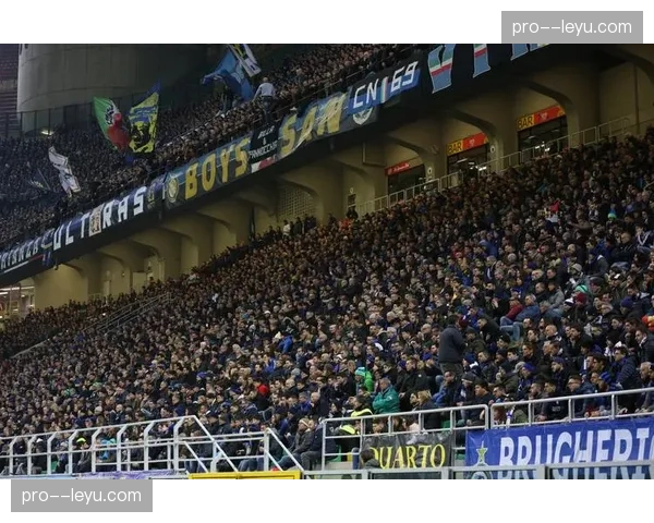 为提升观赛体验，梅阿查球场将增加巨型屏幕尺寸